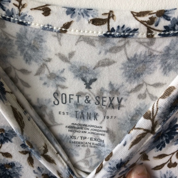 AE Outfitters Soft & Sexy Floral Tank Top - Picture 5 of 5